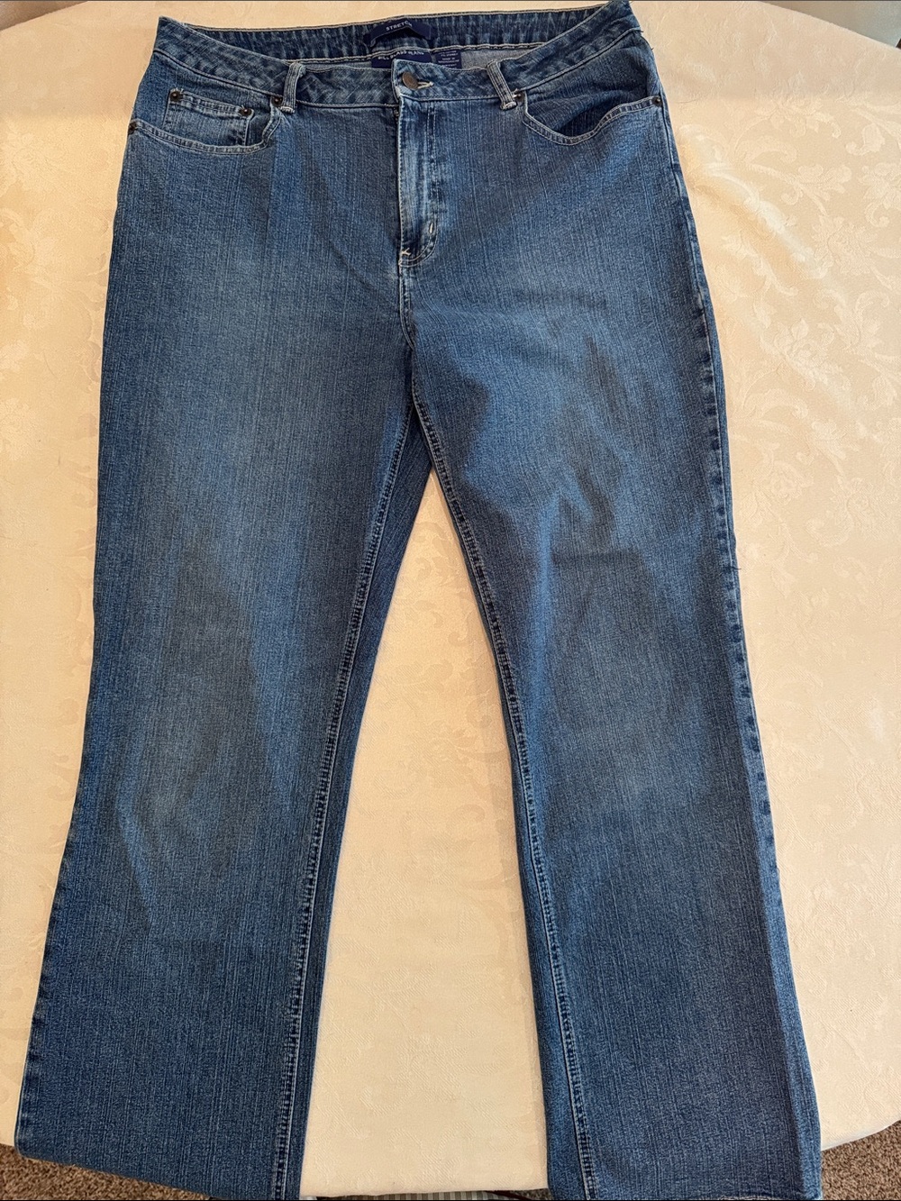 bill blass Women’s Straight-Leg Jeans in Medium Blue